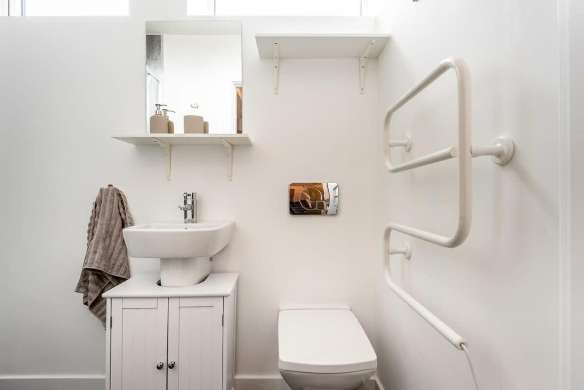 Cosy 1 Bedroom Apartment In Central Sheffield Bagian luar foto